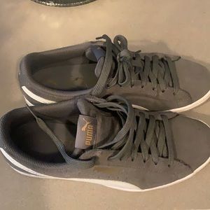 Woman’s Puma Shoes